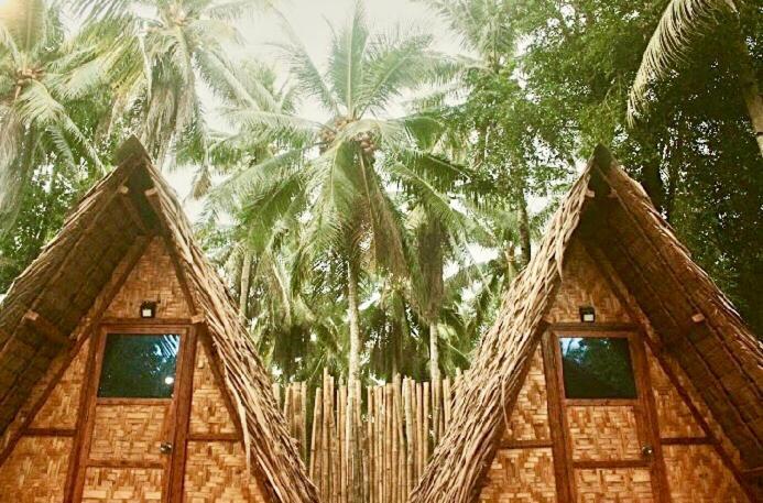 "Triangle Hut" Camp Fuego Siargao Hotel Catangnan Esterno foto