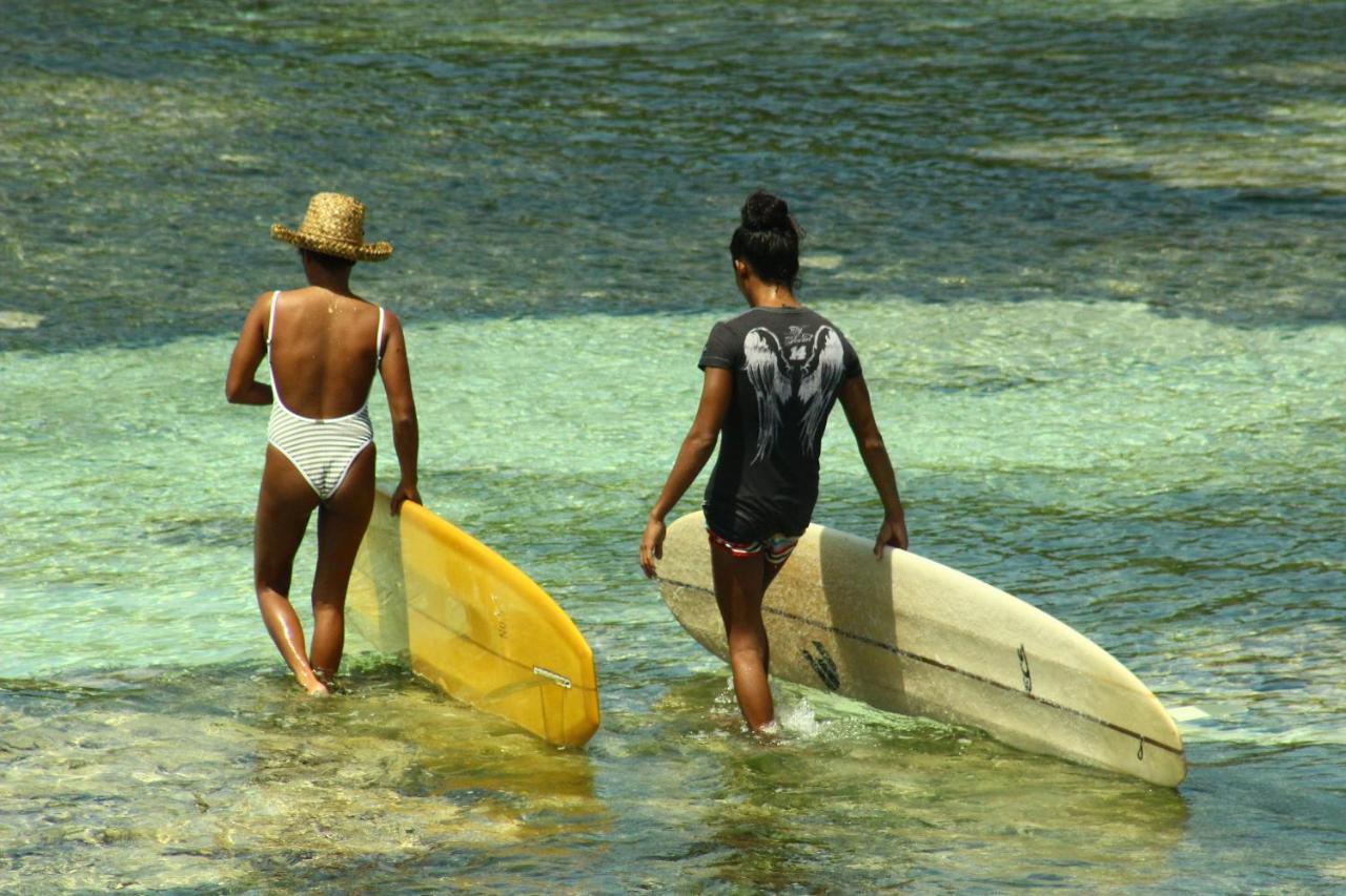 "Triangle Hut" Camp Fuego Siargao Hotel Catangnan Esterno foto