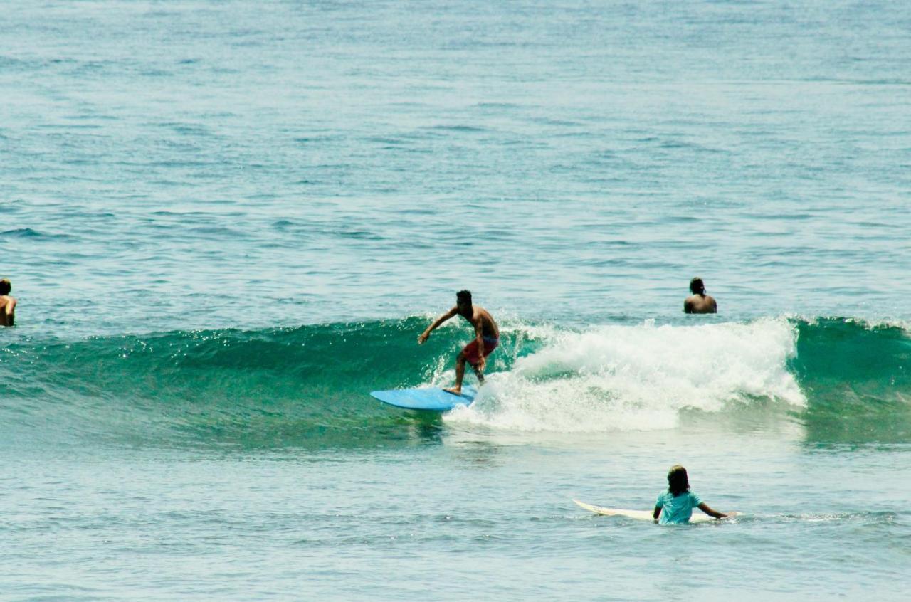 "Triangle Hut" Camp Fuego Siargao Hotel Catangnan Esterno foto